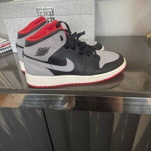 Jordan Kids High-Top Sneakers in Black, Gray & Red